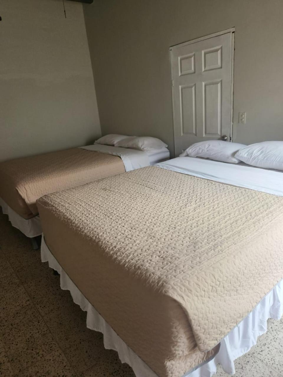 Aparta Hotel Palmerola Comayagua Ngoại thất bức ảnh